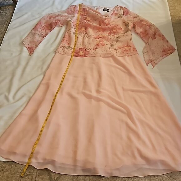 Onyx Nite Pastel Pink Floral bodice gown size 16 - Picture 12 of 14